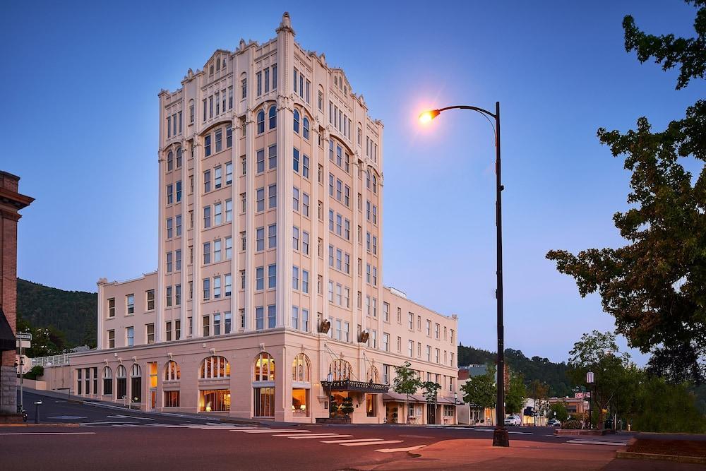 Ashland Springs Hotel Exterior photo